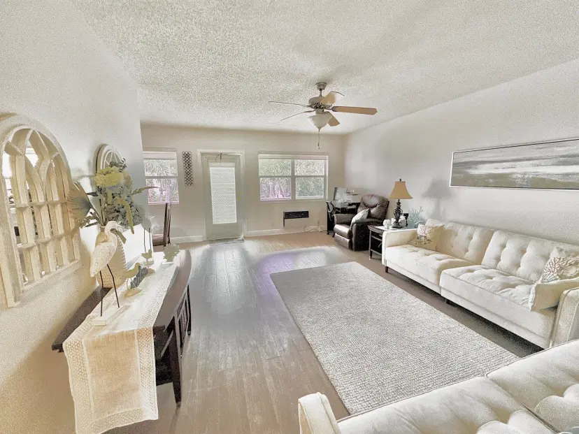 Picture of 138 Waltham F, West Palm Beach FL 33417