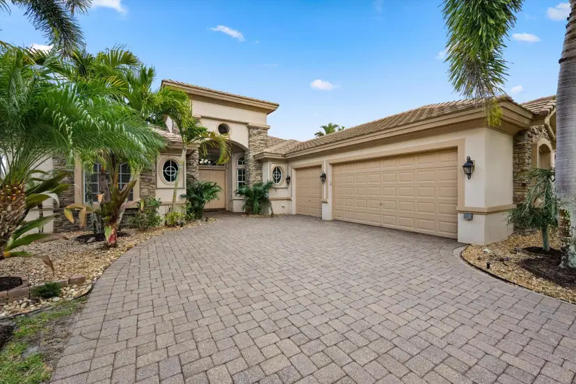 Picture of 784 Montclaire Court, Royal Palm Beach FL 33411
