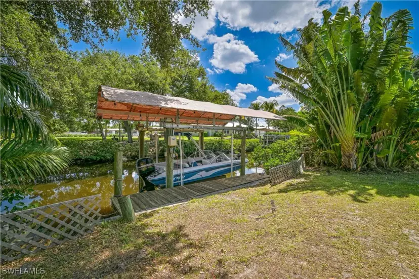Picture of 231 Kingston Dr, Fort Myers FL 33905
