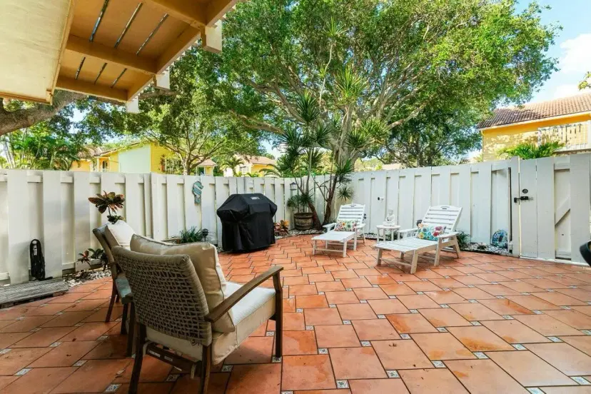 Picture of 227 Seabreeze Circle, Jupiter FL 33477