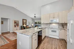 Picture of 6765 Huntington Lakes Cir 201, Naples, FL 34119