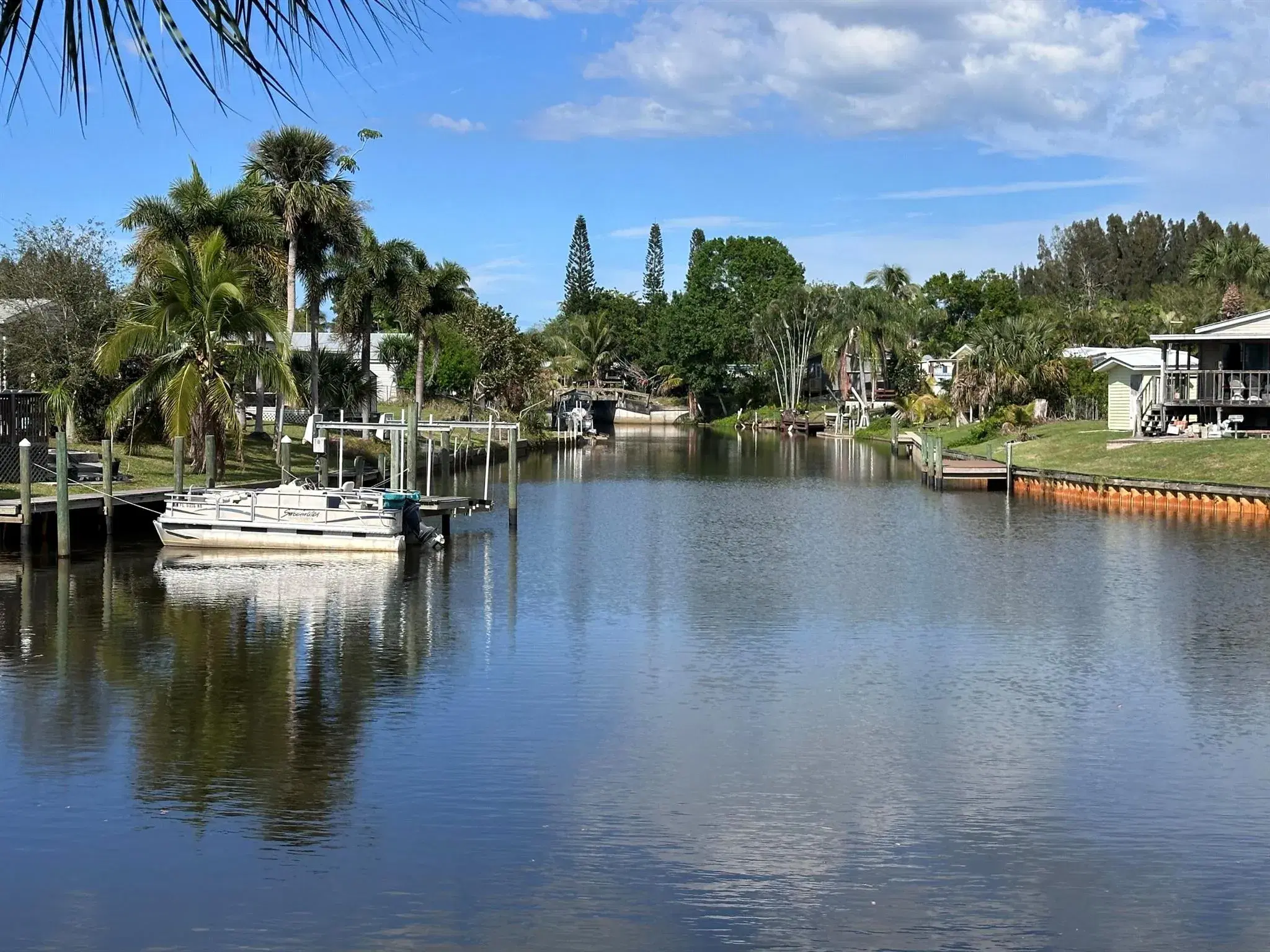 Picture of 111 SE Paradise Place, Stuart, FL 34997