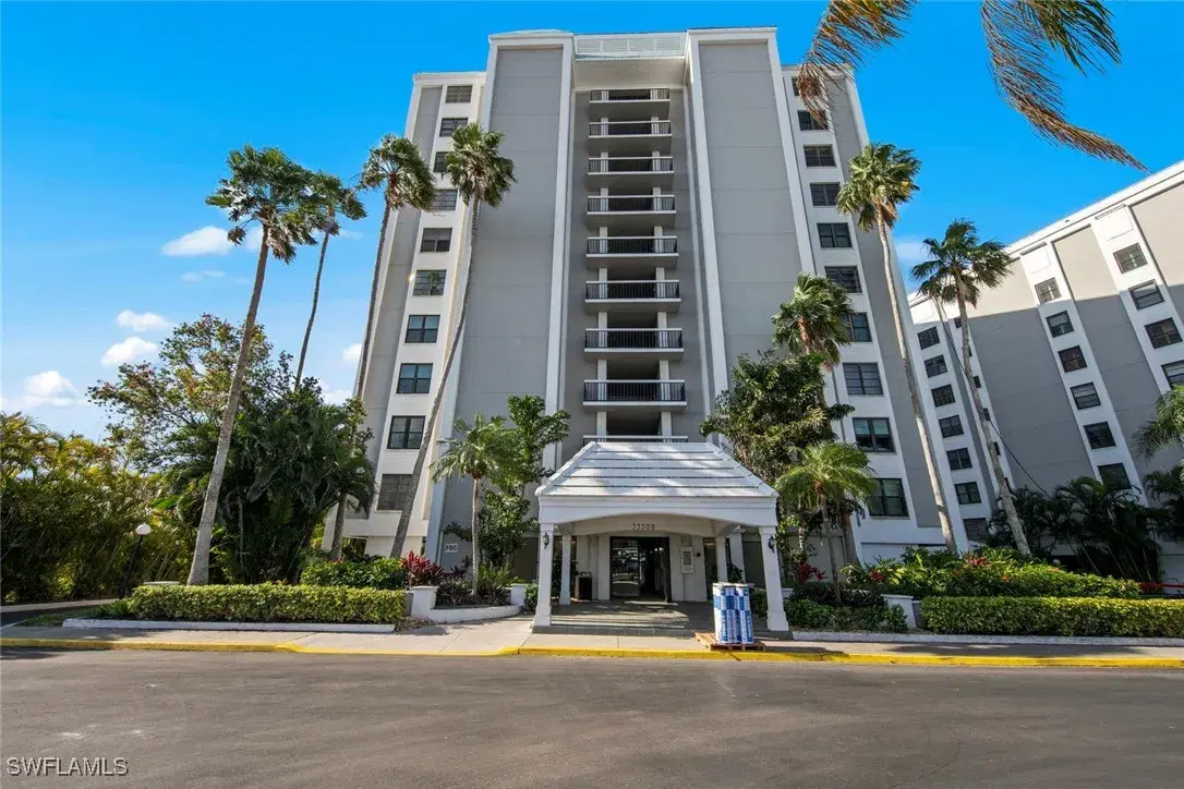 Picture of 3350 N Key Dr 814, North Fort Myers, FL 33903