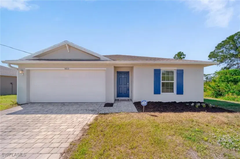 Picture of 5013 Pinetree Cir, Labelle FL 33935