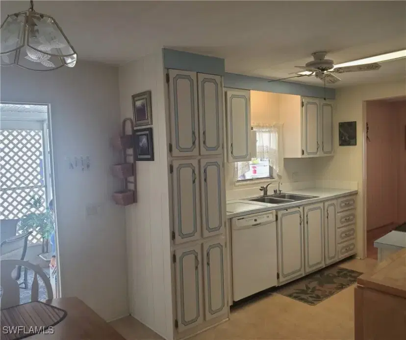 Picture of 654 Future Dr, North Fort Myers FL 33917