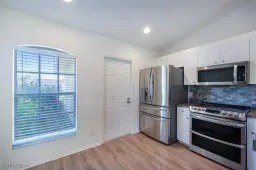 Picture of 135 Blue Ridge Dr 35, Naples, FL 34112