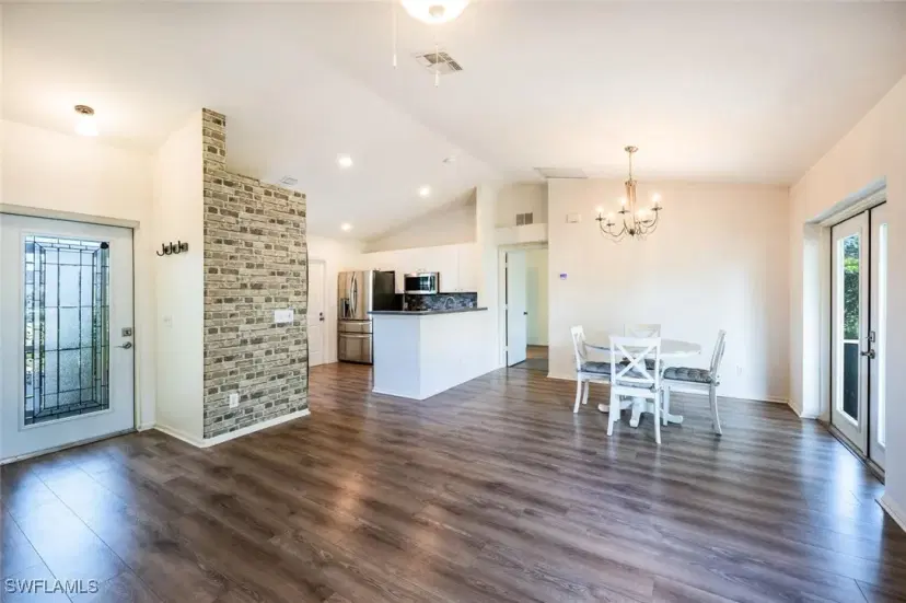 Picture of 135 Blue Ridge Dr 35, Naples FL 34112