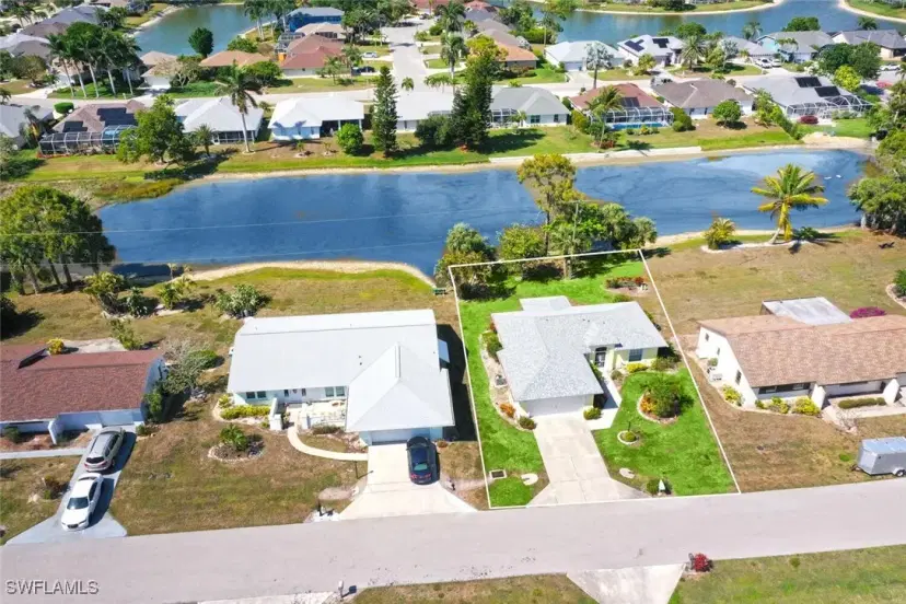 Picture of 135 Blue Ridge Dr 35, Naples FL 34112