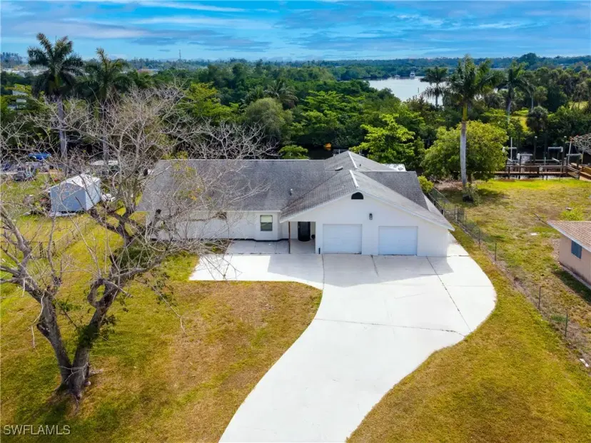Picture of 137 Meta St, Fort Myers FL 33905