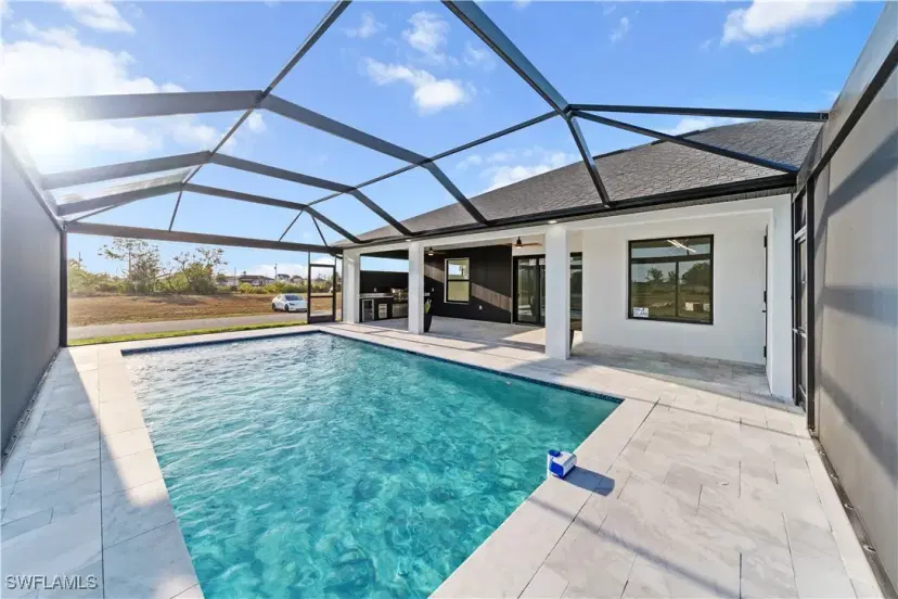 Picture of 122 NE 20Th Ter, Cape Coral FL 33909