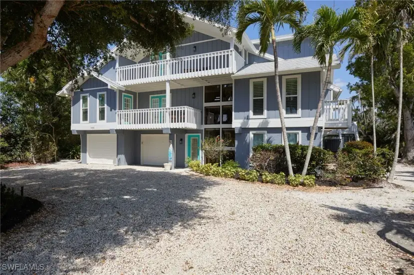 Picture of 1433 Sanderling Cir, Sanibel FL 33957