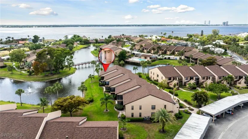 Picture of 15452 Admiralty Cir 6, North Fort Myers FL 33917