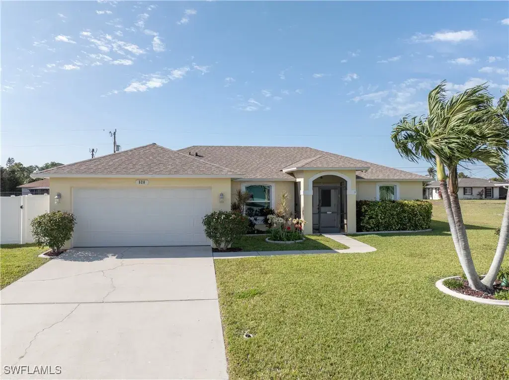 Picture of 520 SE 26Th Ter, Cape Coral, FL 33904