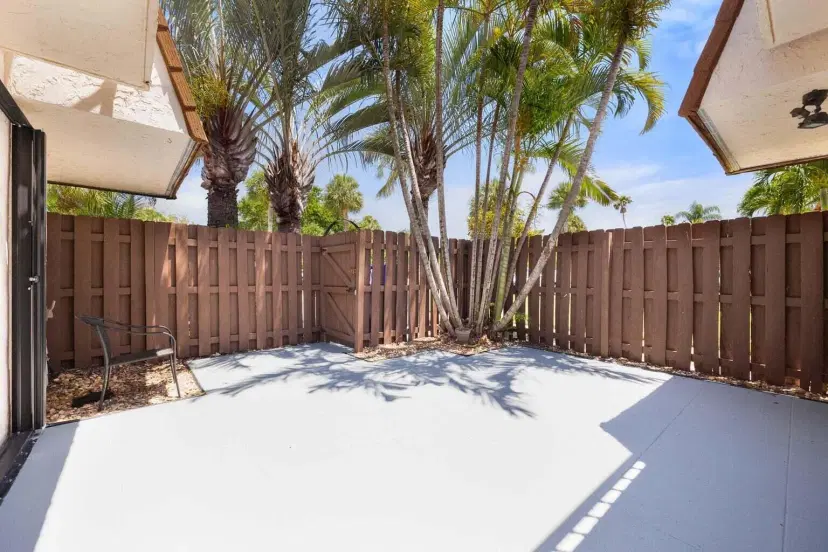 Picture of 825 Center Street 8C, Jupiter FL 33458