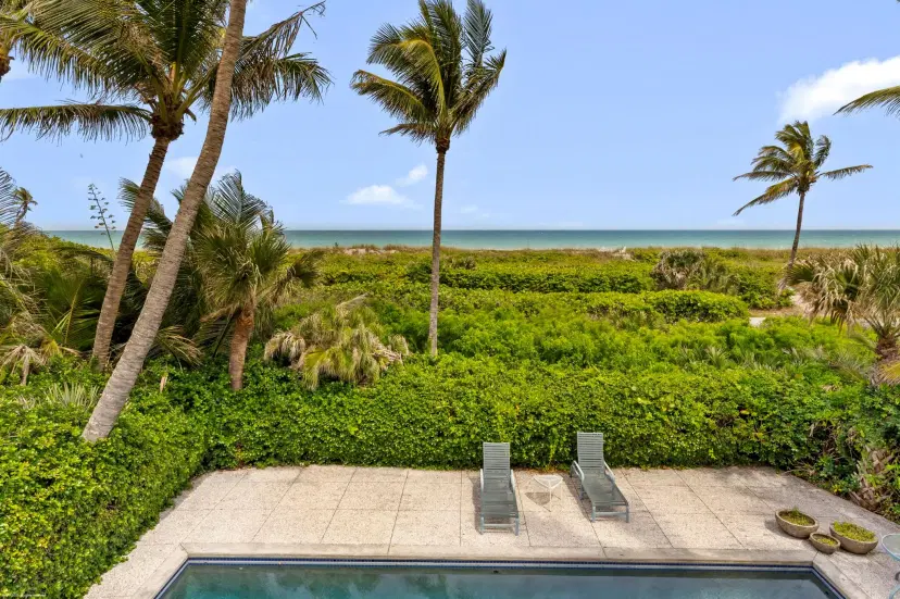Picture of 128 N Beach Road, Jupiter Island FL 33455