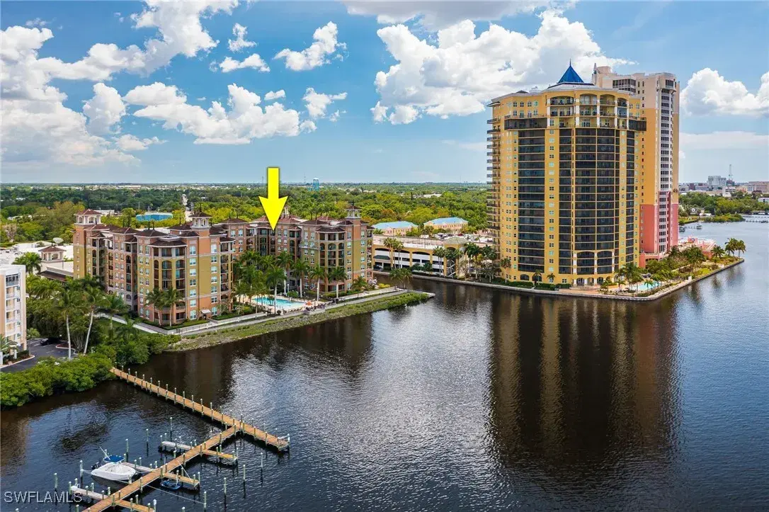 Picture of 2825 Palm Beach Blvd 706, Fort Myers, FL 33916