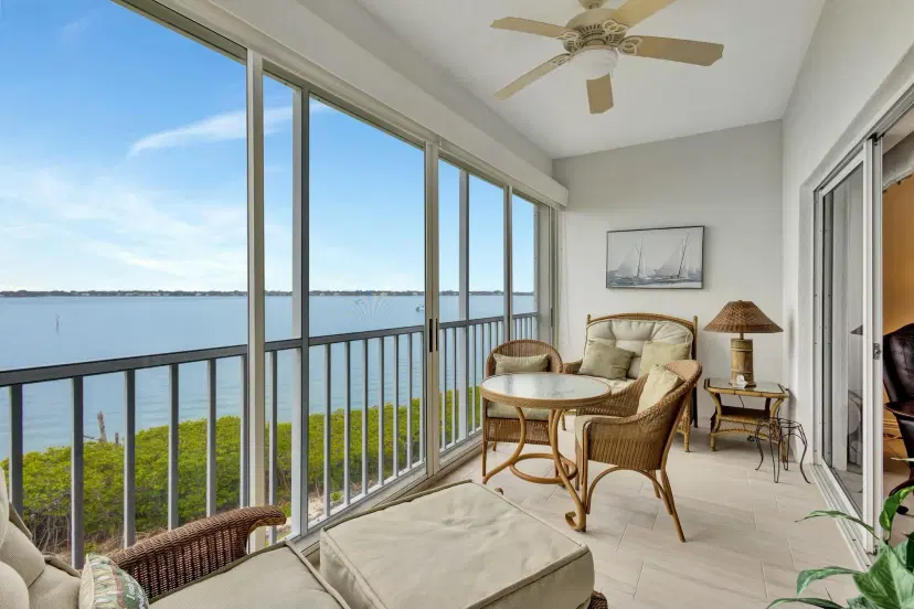 Picture of 144 NE Edgewater Drive 3305, Stuart FL 34996