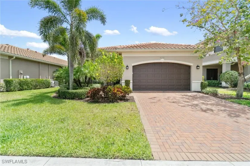 Picture of 4554 Luminary Ave, Naples FL 34119