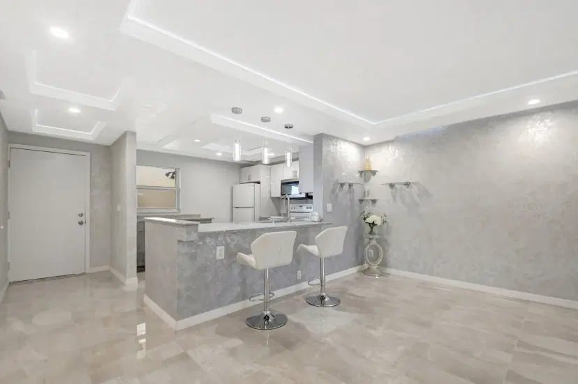 Picture of 2615 NE 3Rd Court 220, Boynton Beach FL 33435