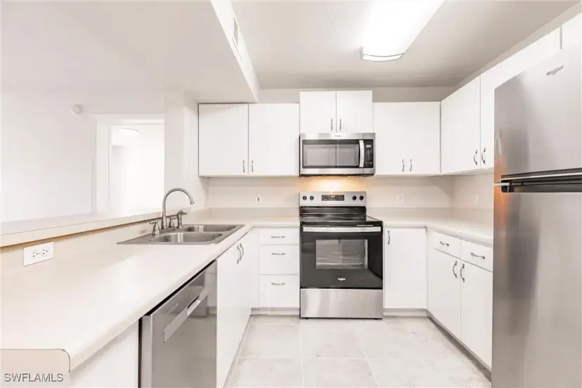 Picture of 8304 Key Royal Cir 1721, Naples FL 34119