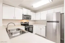 Picture of 8304 Key Royal Cir 1721, Naples, FL 34119