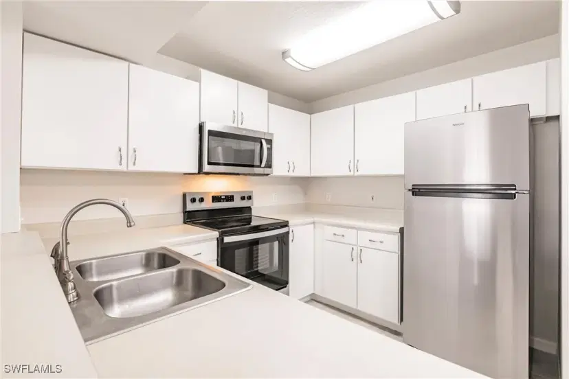 Picture of 8304 Key Royal Cir 1721, Naples FL 34119