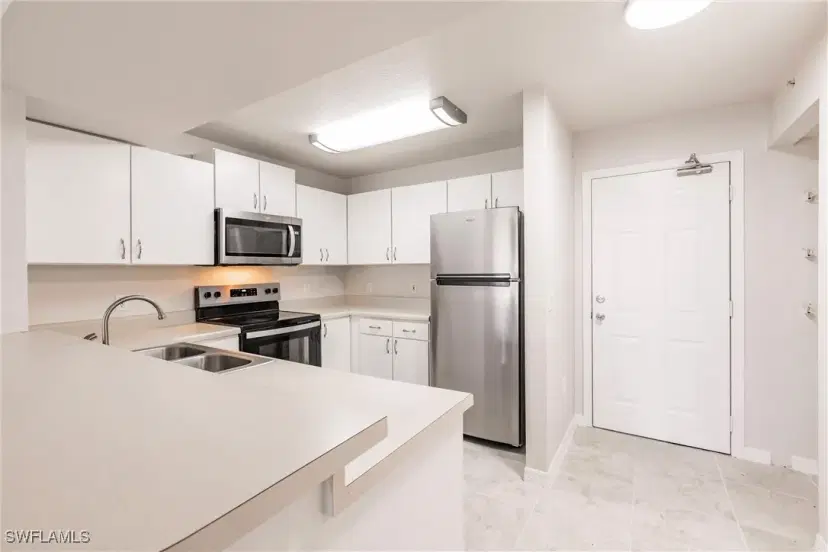 Picture of 8304 Key Royal Cir 1721, Naples FL 34119