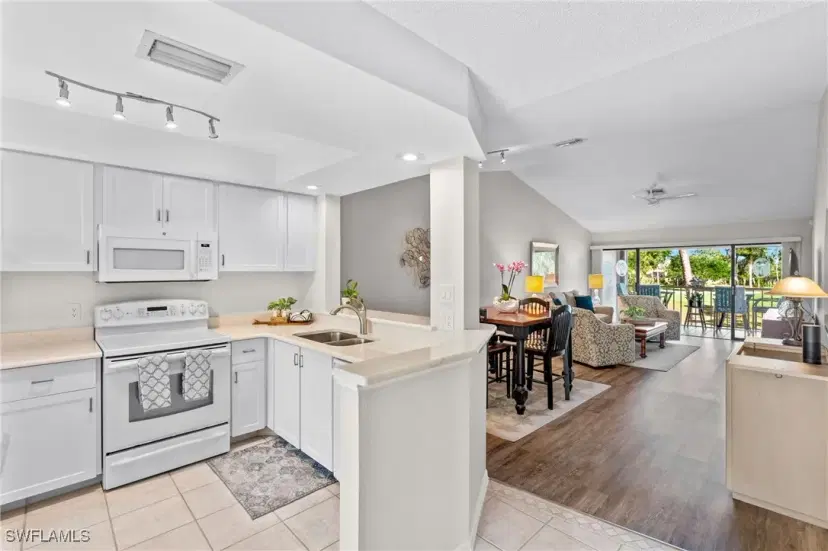 Picture of 701 Augusta Blvd 701-7, Naples FL 34113