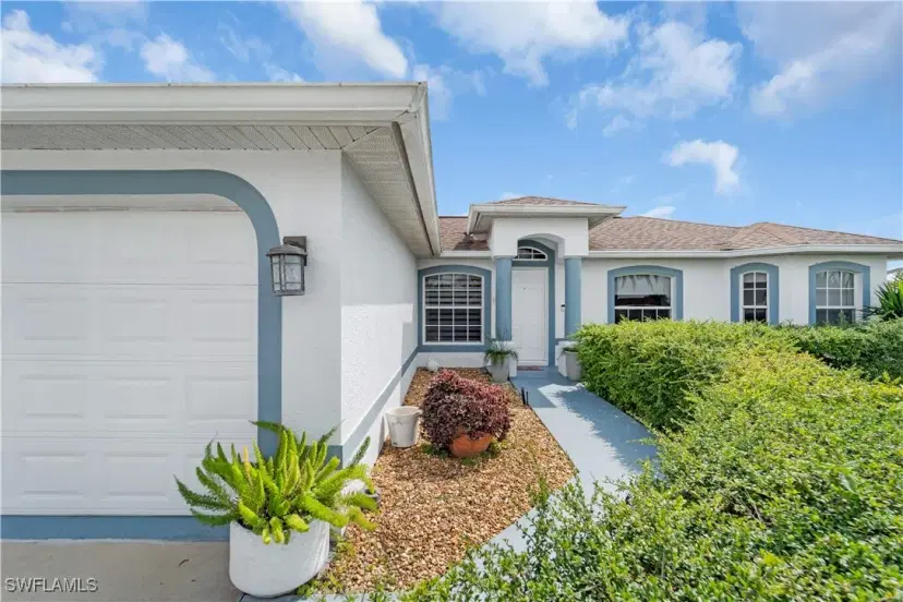 Picture of 4115 10Th St W, Lehigh Acres FL 33971