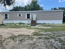 Picture of 413 Citrus Ave, Palmdale, FL 33944