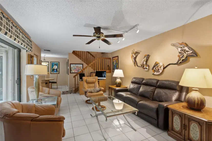 Picture of 2555 Camelot Ct, Cooper City FL 33026