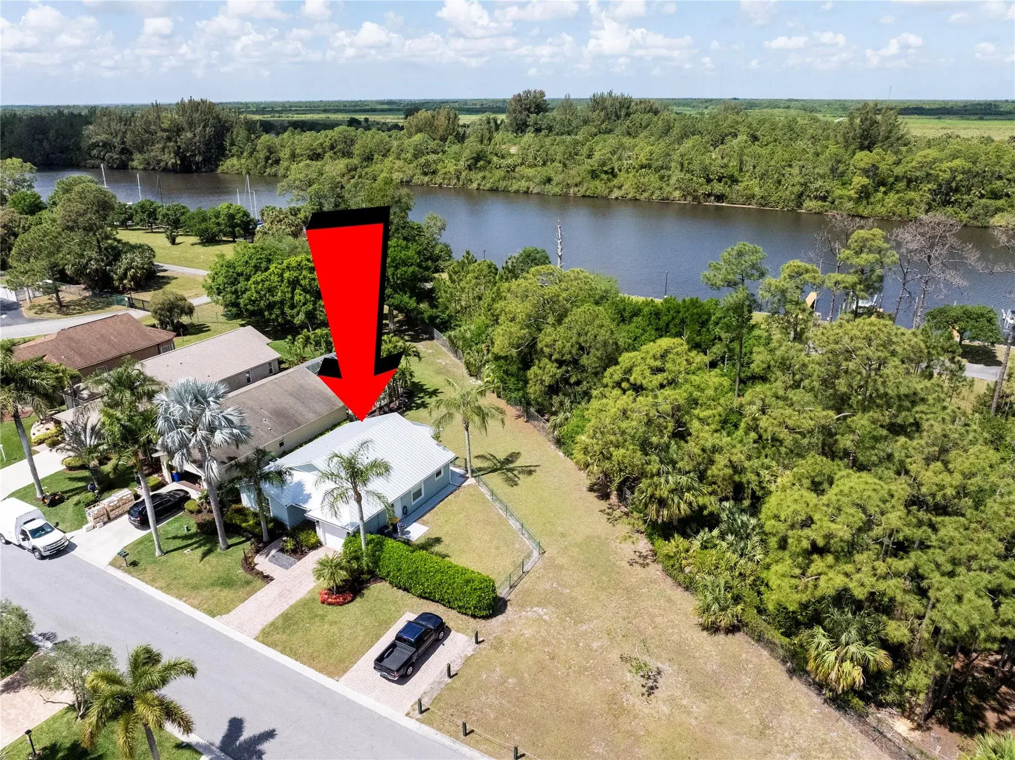 Picture of 8904 SW Fishermans Wharf Dr, Stuart, FL 34997