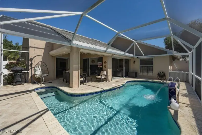 Picture of 78 Fountain Cir, Naples FL 34119