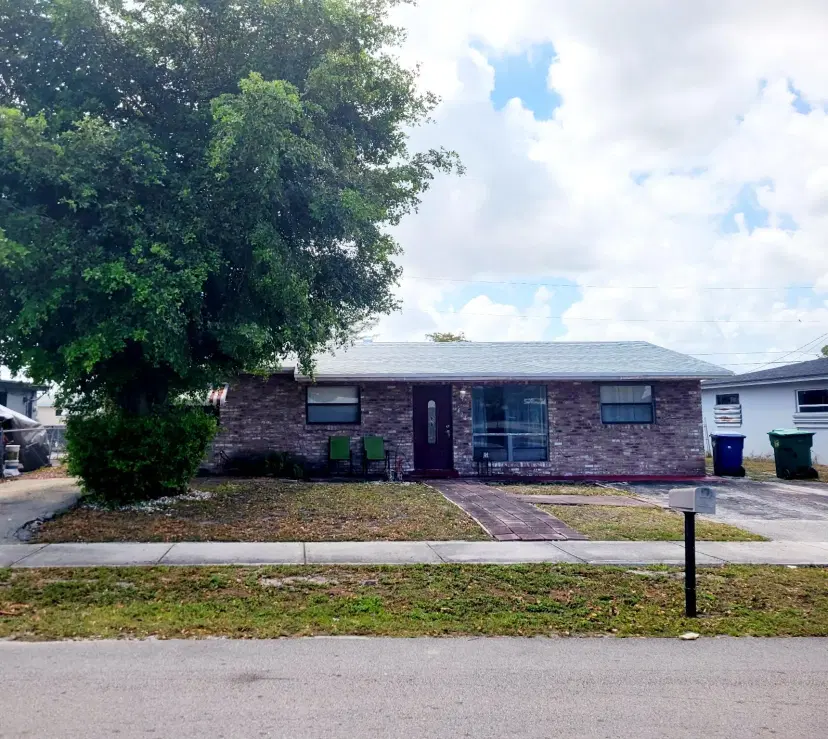 Picture of 1421 NW 32Nd Avenue, Lauderhill FL 33311