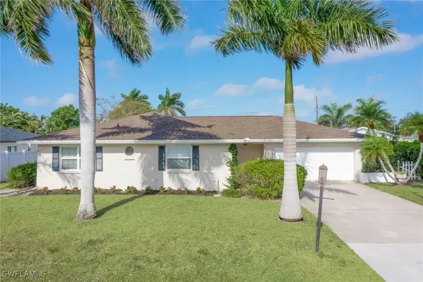 Picture of 155 Flame Vine Dr, Naples FL 34110