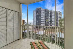 Picture of 4331 Bay Beach Ln 353, Fort Myers Beach, FL 33931