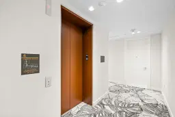Picture of 220 SE Mizner Boulevard 418, Boca Raton, FL 33432