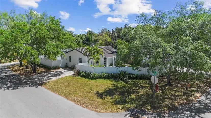 Picture of 1640 NW 5 Th Ave, Fort Lauderdale FL 33311