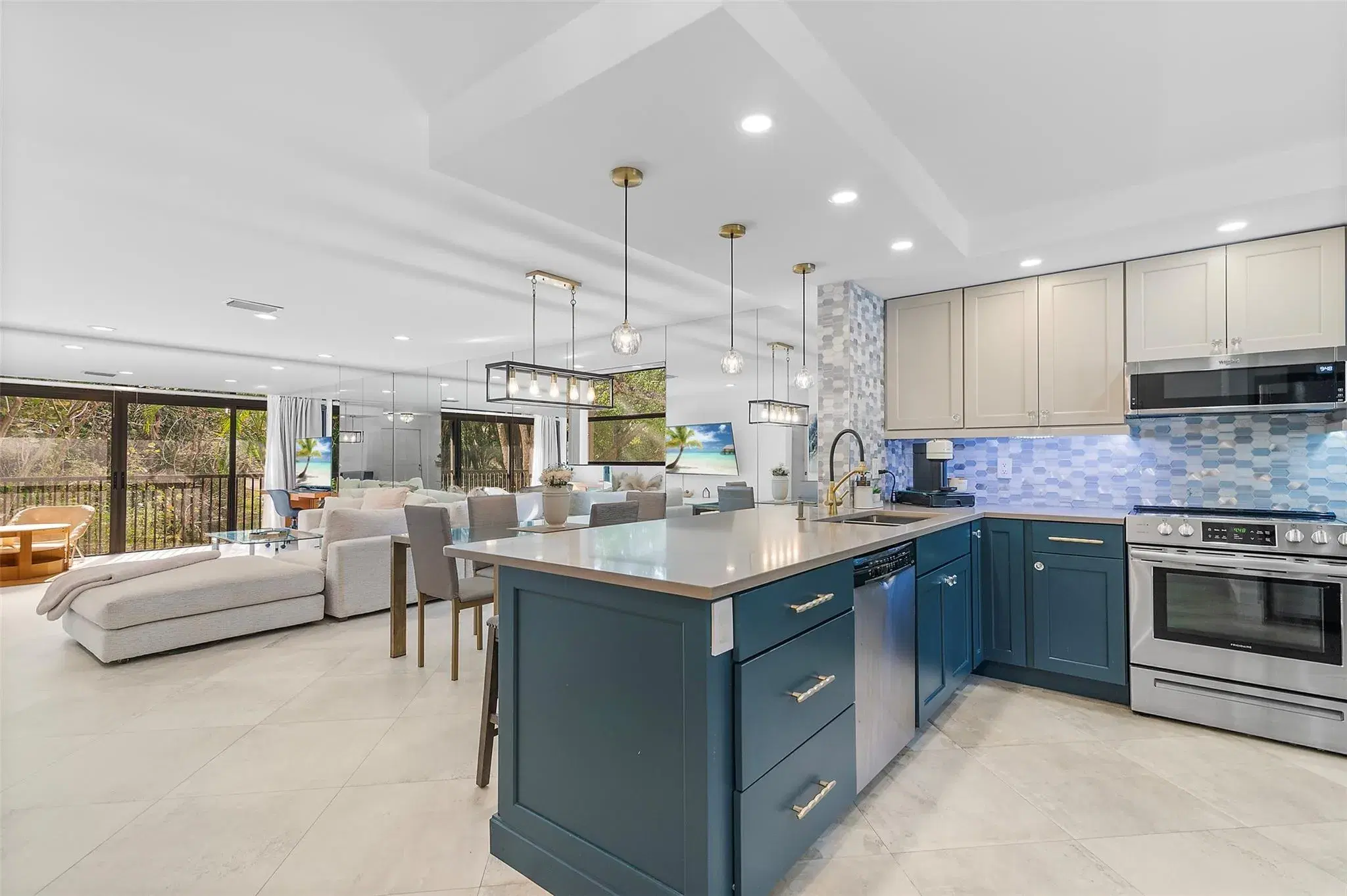 Picture of 4230 NW 22Nd St 104J, Coconut Creek, FL 33066
