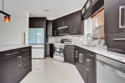 Picture of 20737 NW 3Rd St, Pembroke Pines, FL 33029