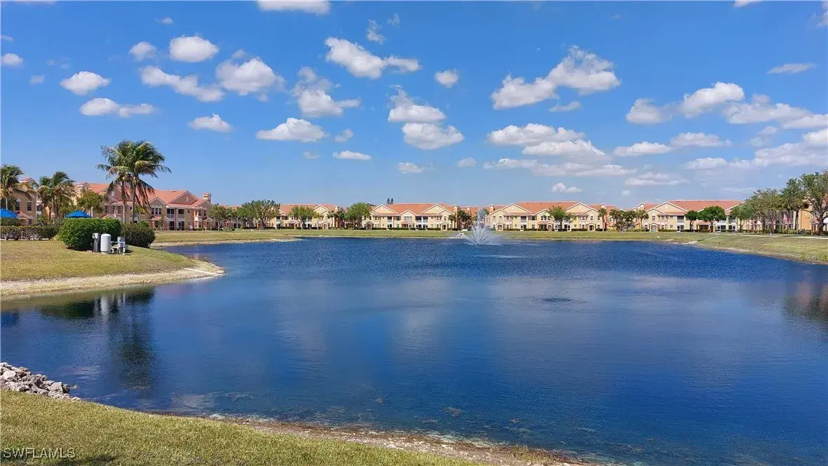 Picture of 1865 Concordia Lake Cir 407, Cape Coral, FL 33909