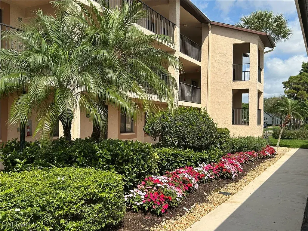 Picture of 7300 Saint Ives Way 5108, Naples, FL 34104