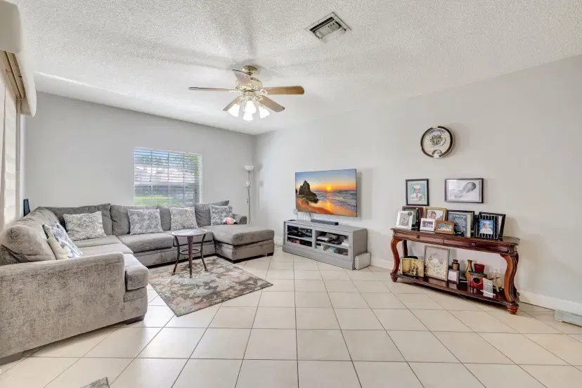 Picture of 11728 Royal Palm Blvd 11728, Coral Springs FL 33065
