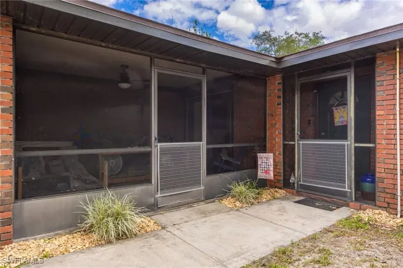 Picture of 310 Trader Rd, Fort Denaud FL 33935
