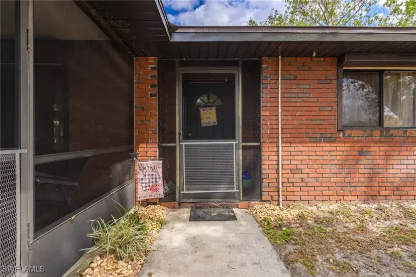 Picture of 310 Trader Rd, Fort Denaud FL 33935