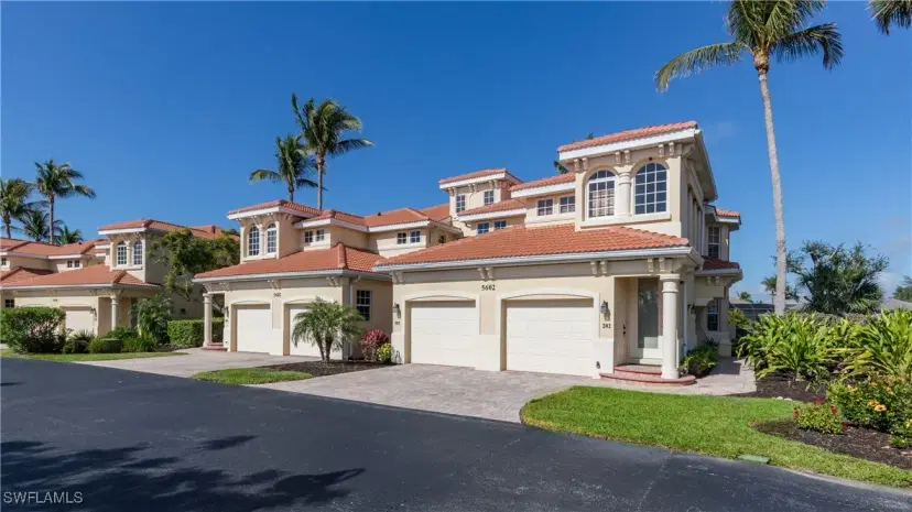 Picture of 5602 Cape Harbour Dr 102, Cape Coral FL 33914