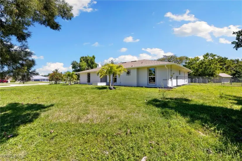 Picture of 9874 Winterview Dr, Naples FL 34109