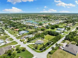 Picture of 9874 Winterview Dr, Naples, FL 34109