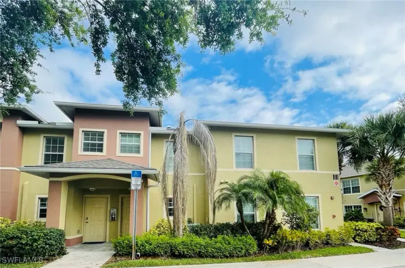 Picture of 9101 Gervais Cir 1710, Naples FL 34120