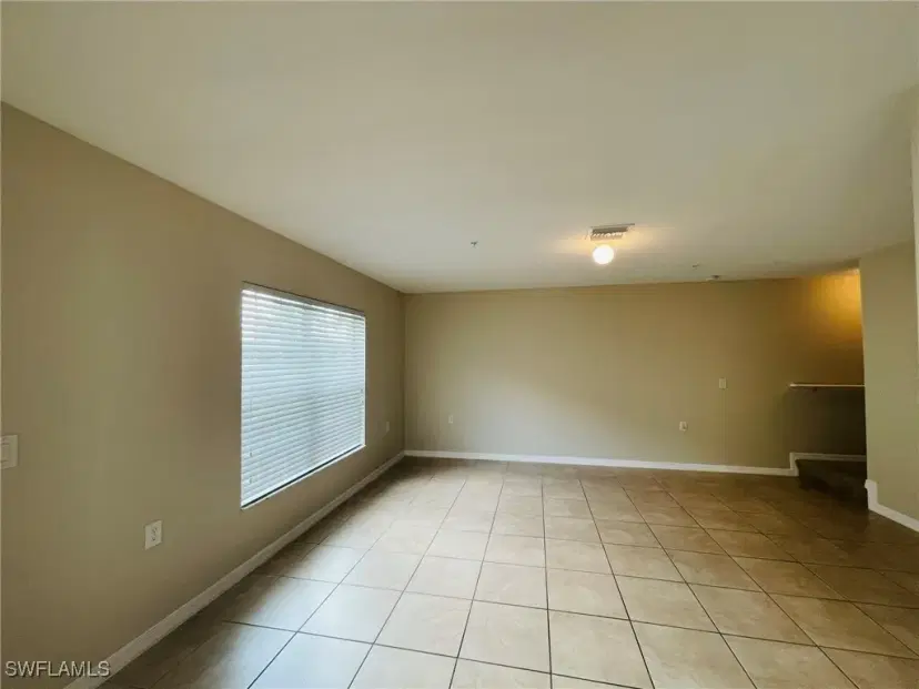 Picture of 9101 Gervais Cir 1710, Naples FL 34120